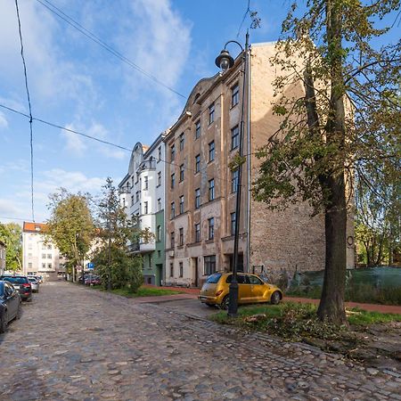 Lienes Iela Gem 1Br Apartment With Fireplace In Historic Unesco Center Riga Exterior photo