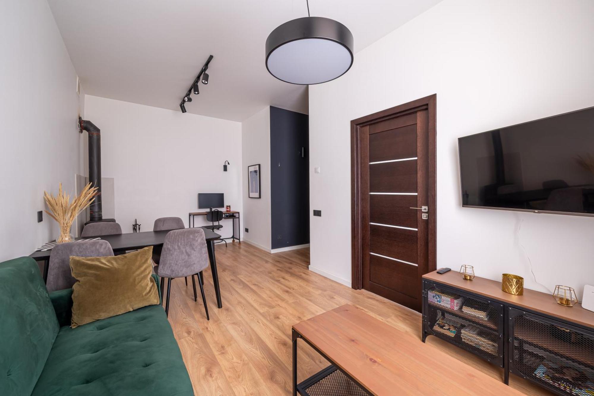 Lienes Iela Gem 1Br Apartment With Fireplace In Historic Unesco Center Riga Exterior photo